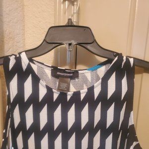 Ashley Stewart Black White and Blue Sleeveless Blouse Size 14/16